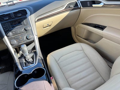 2014 Ford Fusion 4dr Sdn SE FWD