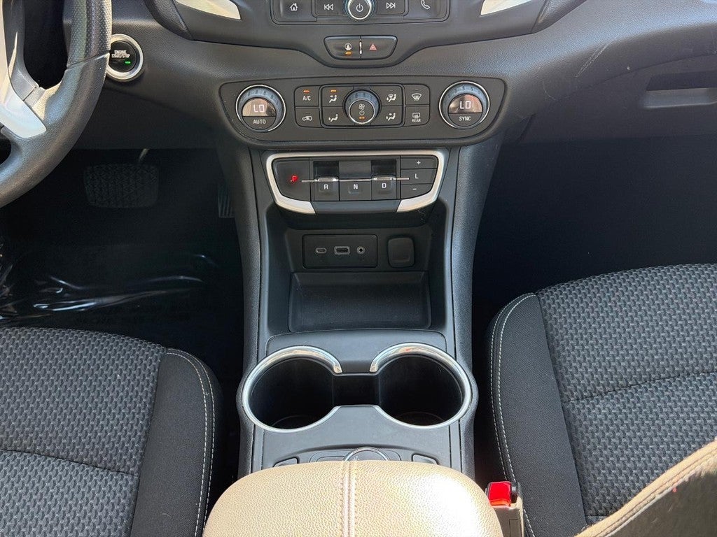 2022 GMC Terrain FWD 4dr SLE