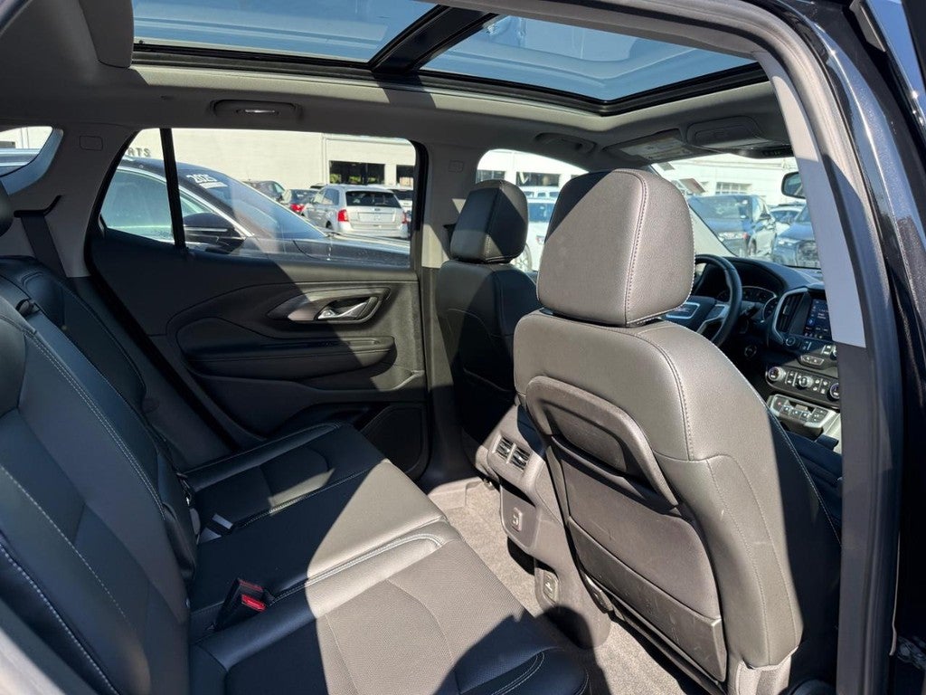 2023 GMC Terrain FWD 4dr SLT