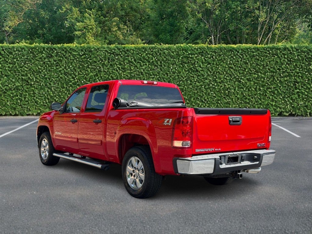 2013 GMC Sierra 1500 4WD Crew Cab 143.5" SLE