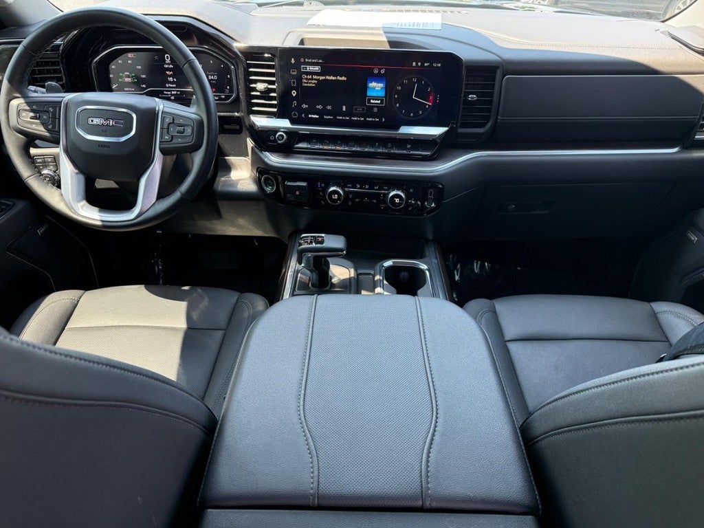 2025 GMC Sierra 1500 4WD Crew Cab 147" SLT