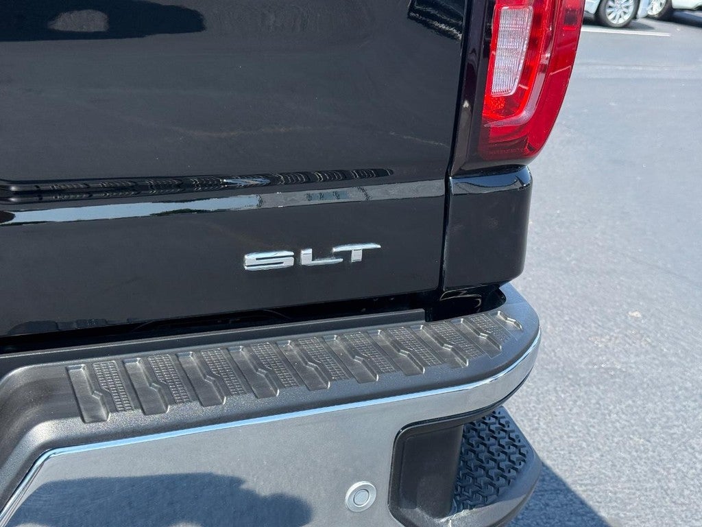 2025 GMC Sierra 1500 4WD Crew Cab 147" SLT