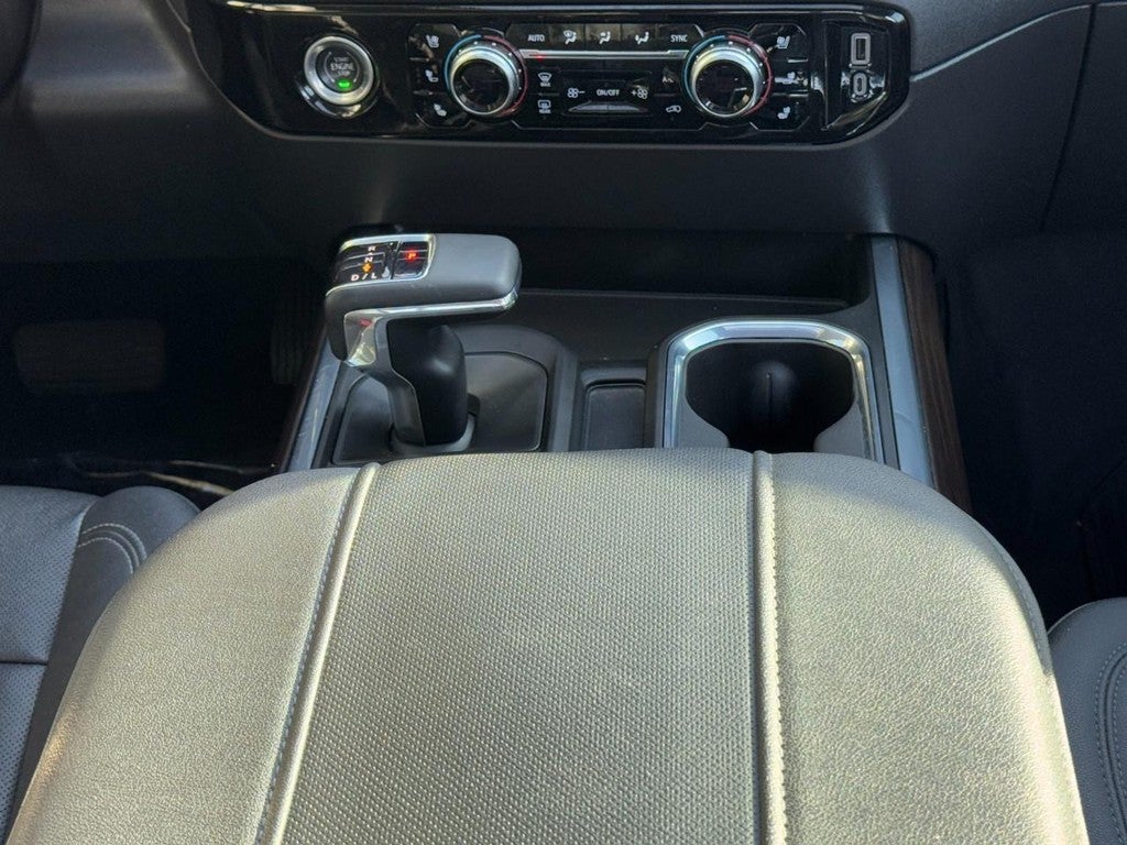 2023 GMC Sierra 1500 4WD Crew Cab 147" SLT