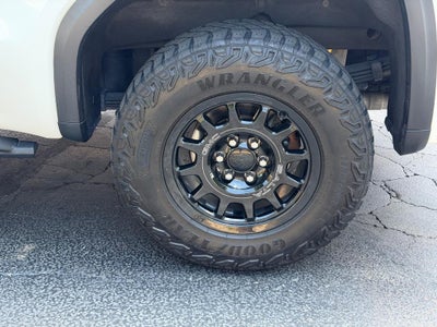 2024 GMC Sierra 1500 4WD Crew Cab 147" AT4X