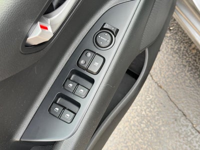 2022 Kia Rio S IVT