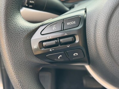 2022 Kia Rio S IVT