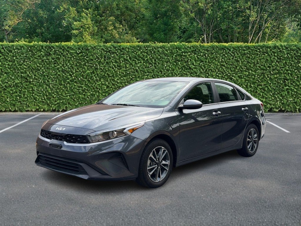 2024 Kia Forte LXS IVT