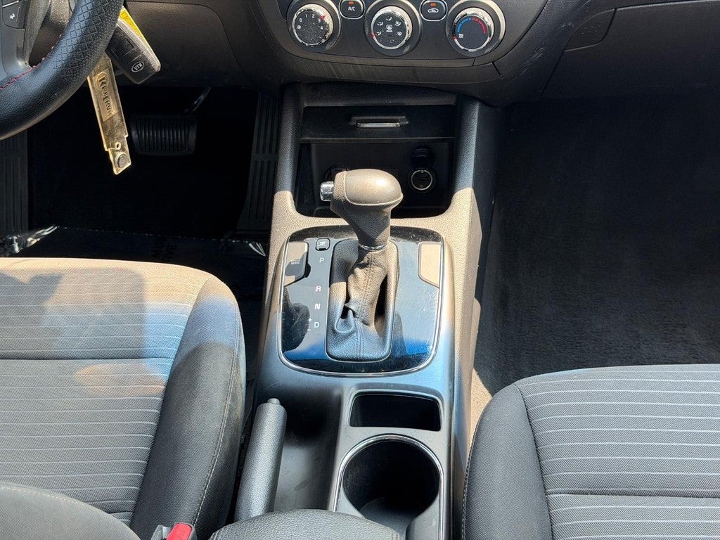 2017 Kia Forte LX Auto