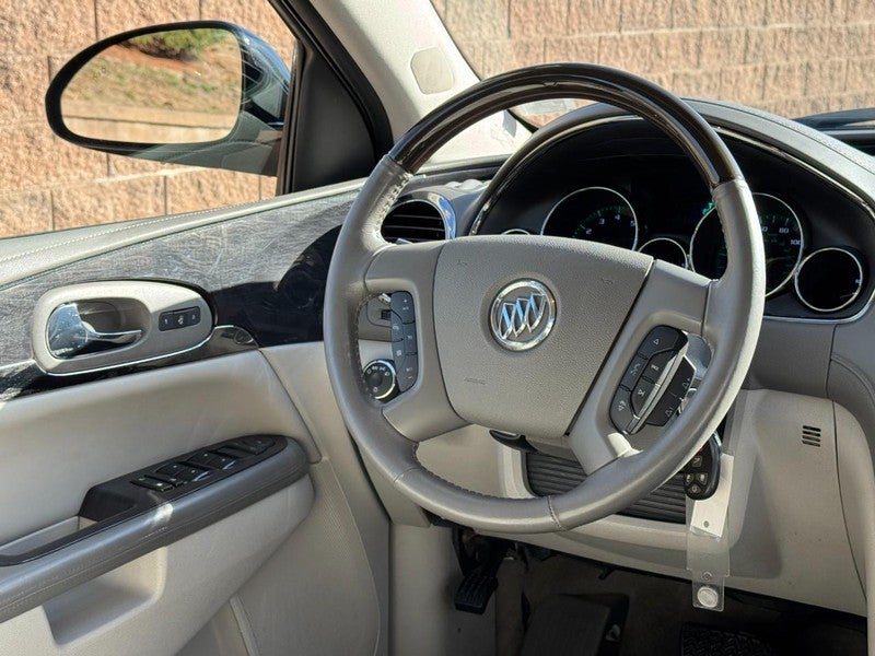 2017 Buick Enclave FWD 4dr Leather