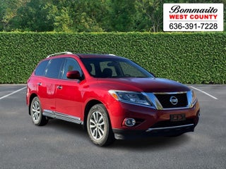 2016 Nissan Pathfinder 4WD 4dr SL