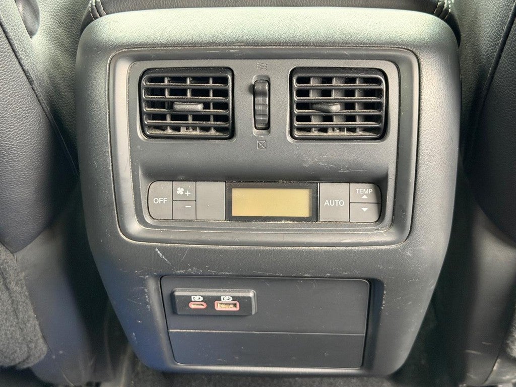 2020 Nissan Pathfinder 4x4 SV