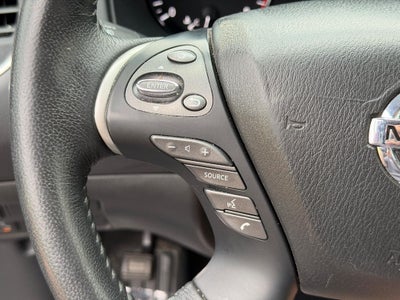 2020 Nissan Pathfinder 4x4 SV