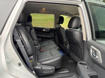 2020 Nissan Pathfinder 4x4 SV