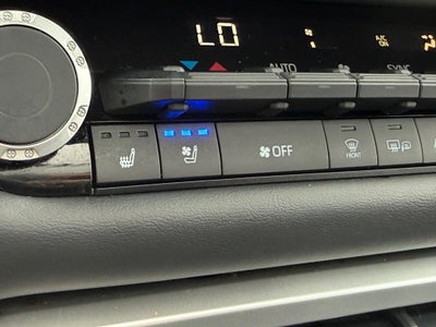 2023 Toyota Tundra 4WD Platinum Hybrid CrewMax 5.5' Bed (Natl)