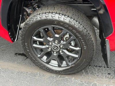 2023 Toyota Tundra 4WD Platinum Hybrid CrewMax 5.5' Bed (Natl)