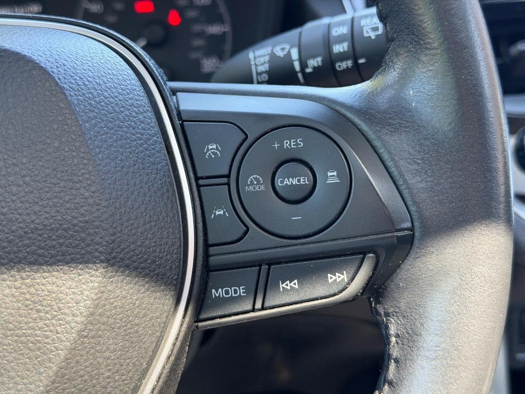 2023 Toyota Corolla Cross LE 4WD (Natl)