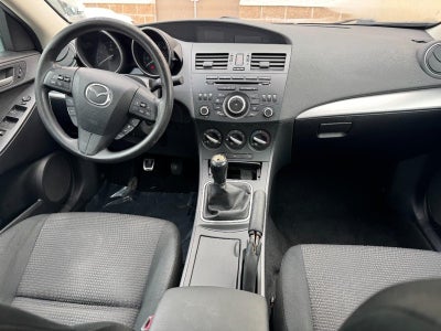 2013 Mazda Mazda3 i Sport