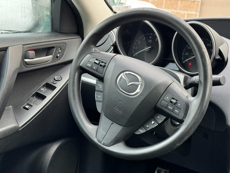 2013 Mazda Mazda3 i Sport