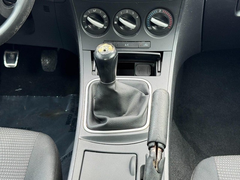 2013 Mazda Mazda3 i Sport