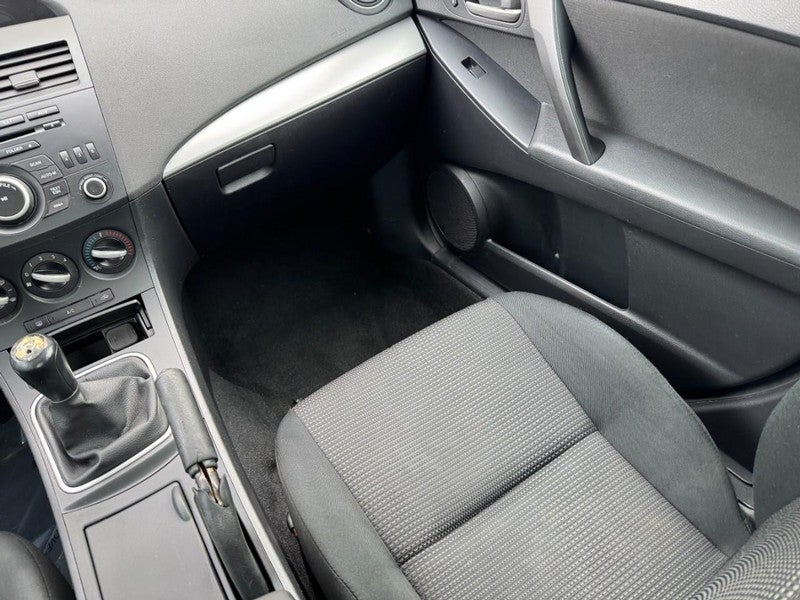 2013 Mazda Mazda3 i Sport