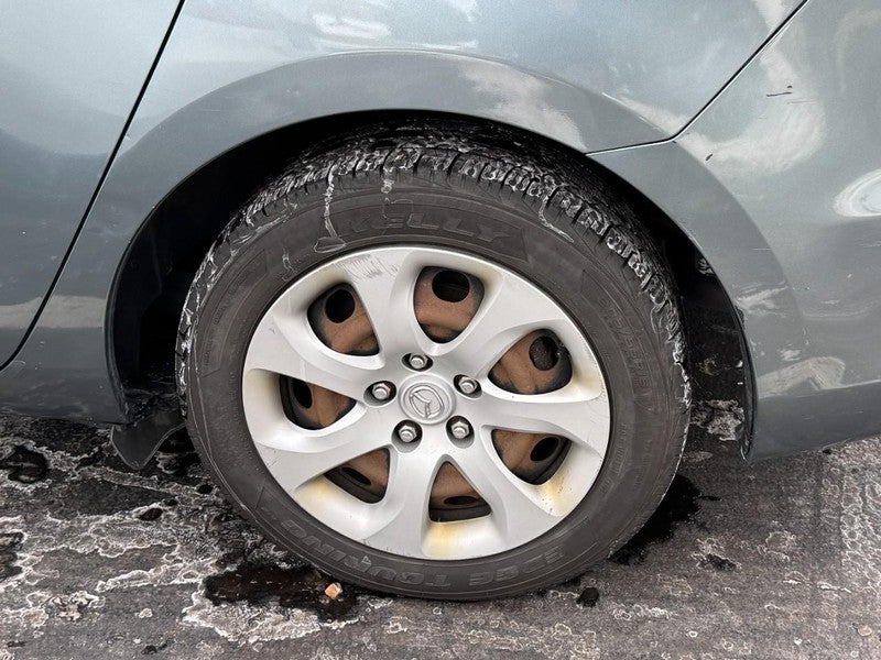 2013 Mazda Mazda3 i Sport