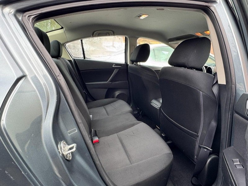 2013 Mazda Mazda3 i Sport