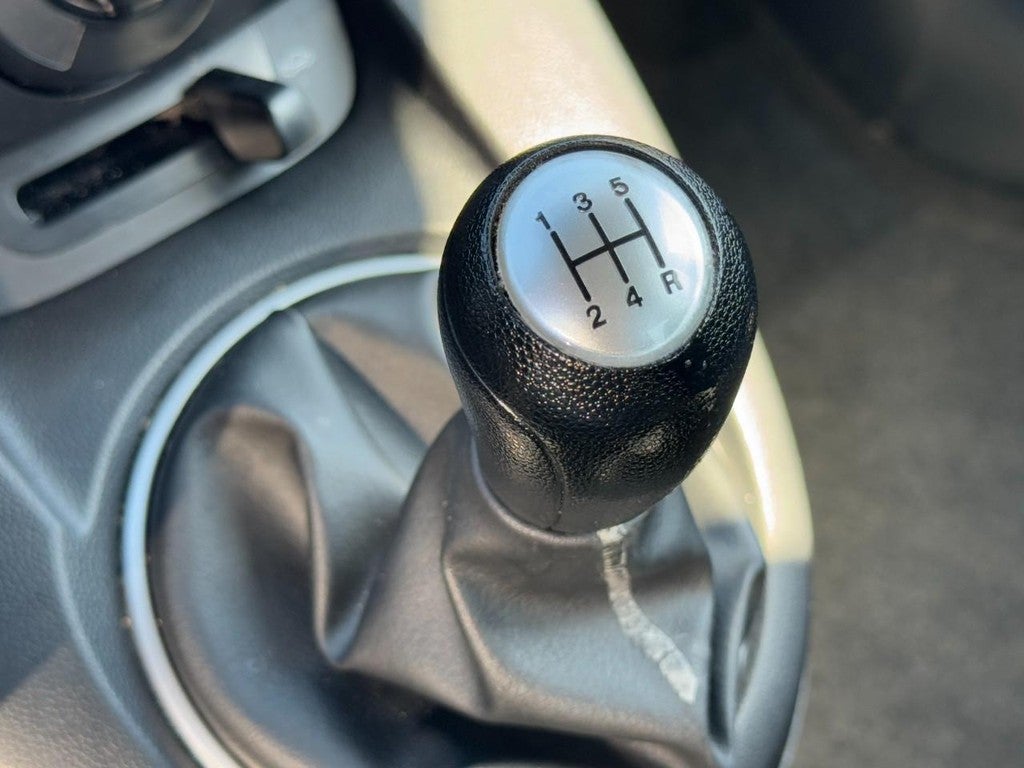 2013 Mazda Mazda2 Sport