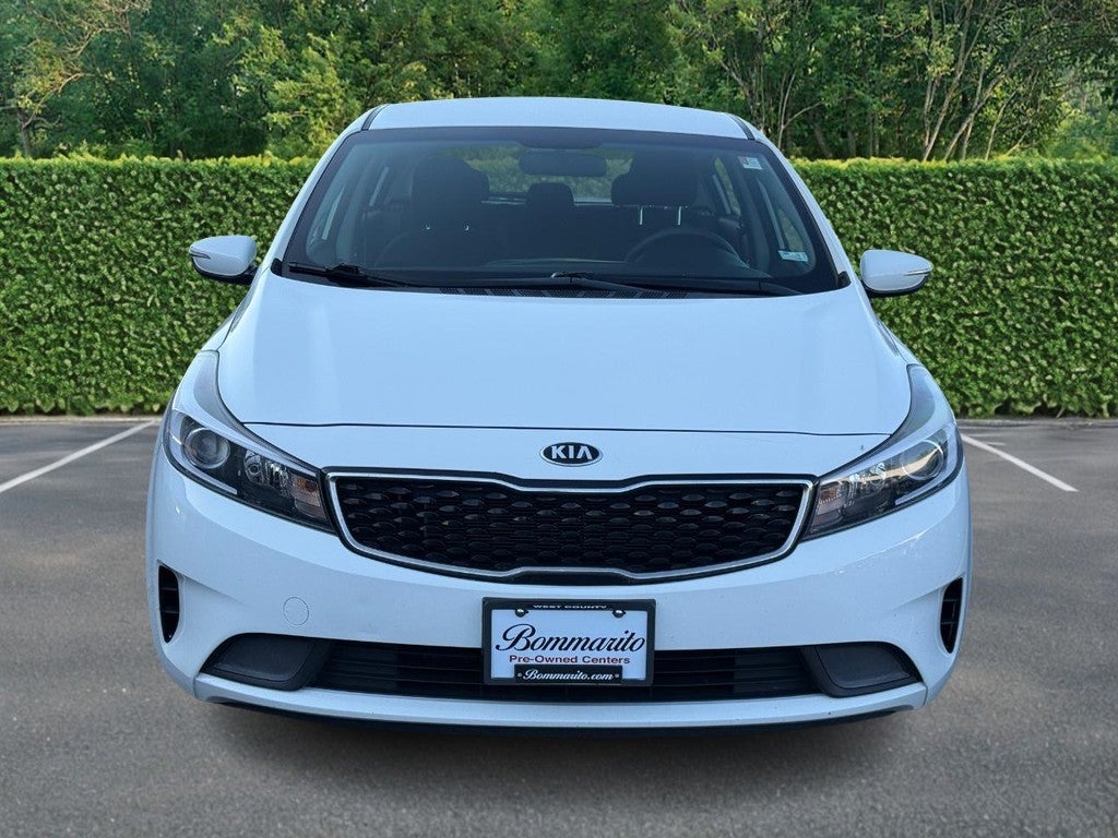 2017 Kia Forte5 LX Auto