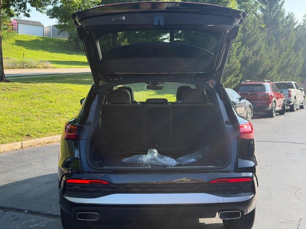 2025 Audi Q5 Premium 2.0 TFSI quattro
