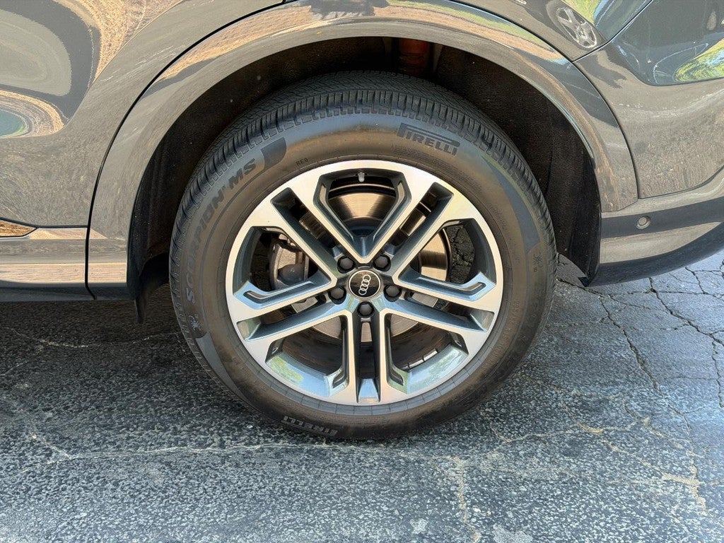 2025 Audi Q5 Premium 2.0 TFSI quattro