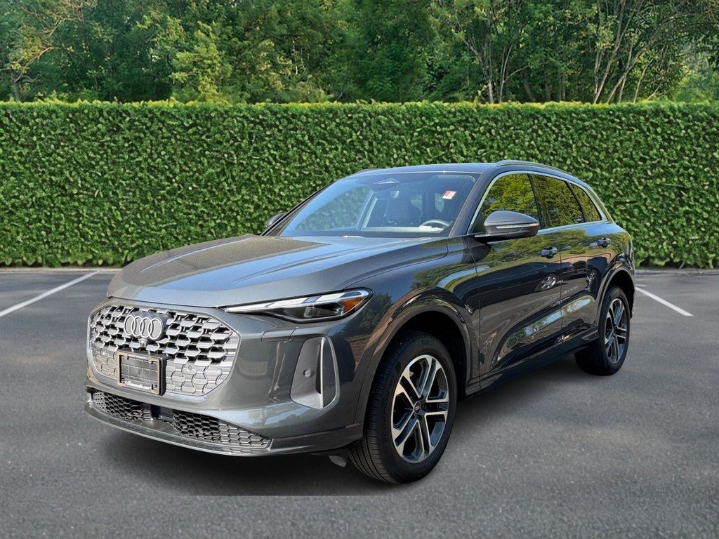 2025 Audi Q5 Premium 2.0 TFSI quattro