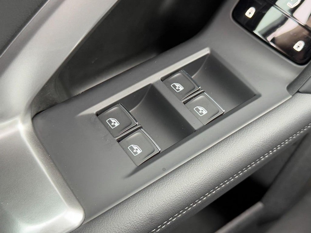 2025 Audi Q5 Premium 2.0 TFSI quattro