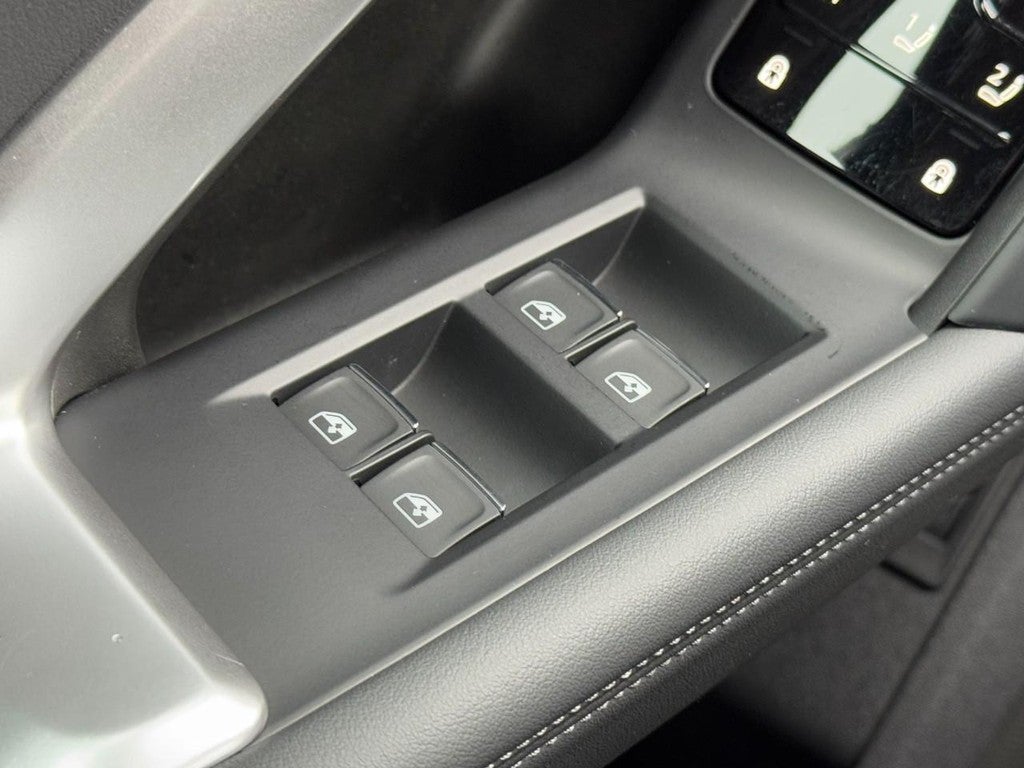 2025 Audi Q5 Premium Plus 2.0 TFSI quattro