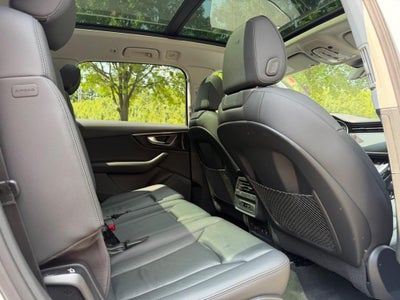 2022 Audi Q7 Premium 55 TFSI quattro