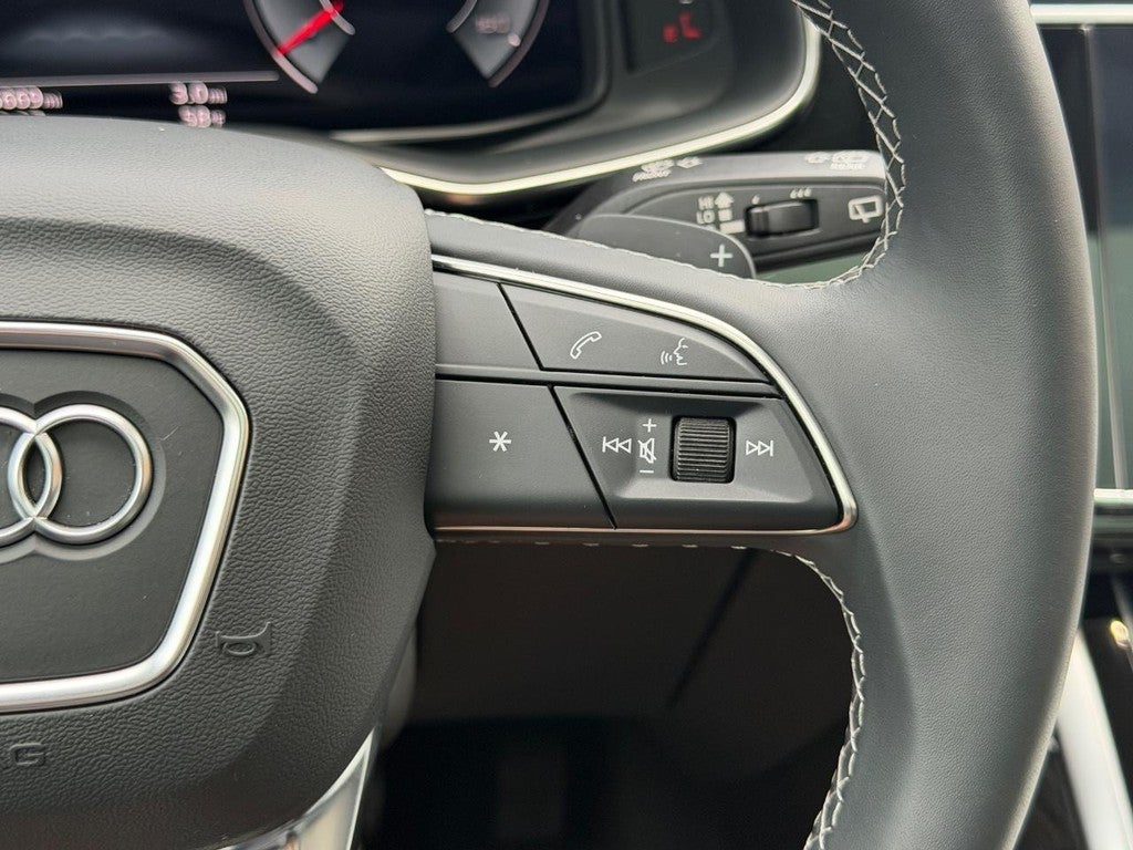 2026 Audi Q8 Premium Plus quattro