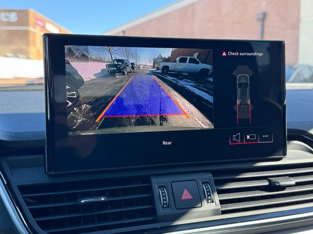 2025 Audi Q5 S line Premium 45 TFSI quattro