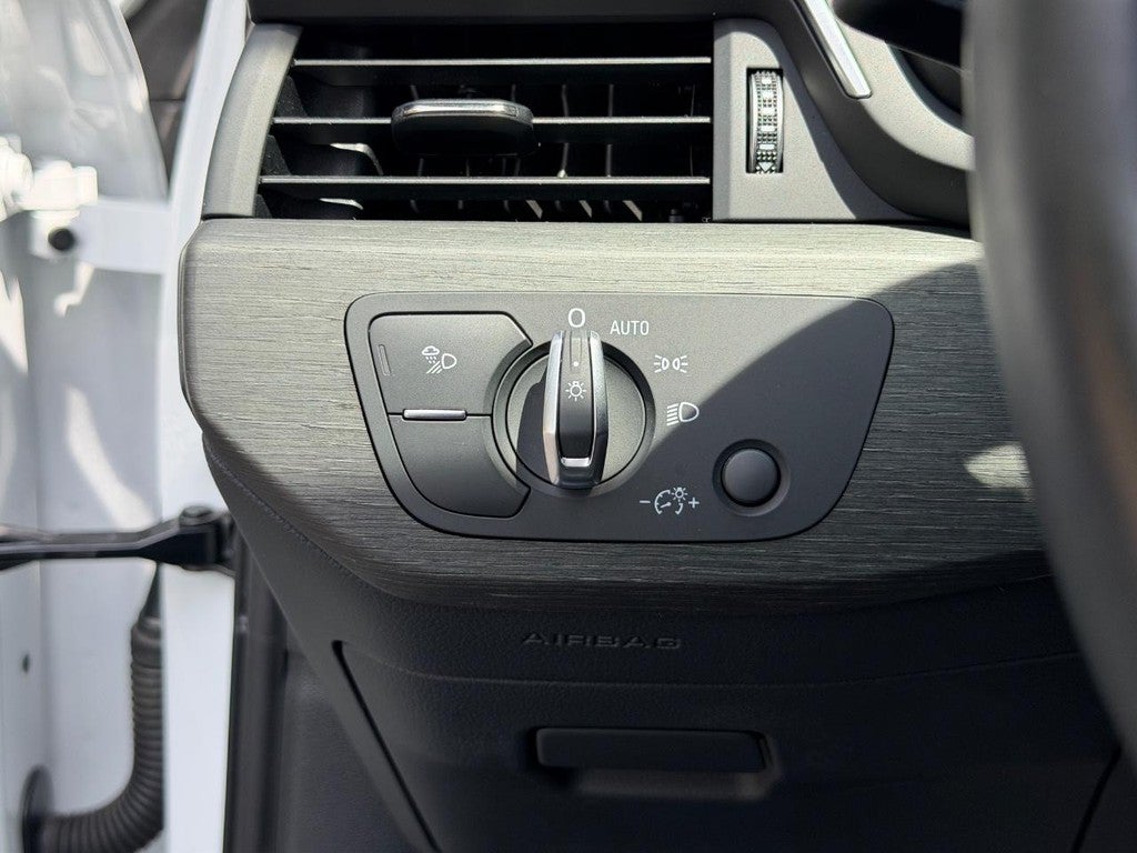 2021 Audi A4 Sedan S line Premium 45 TFSI quattro