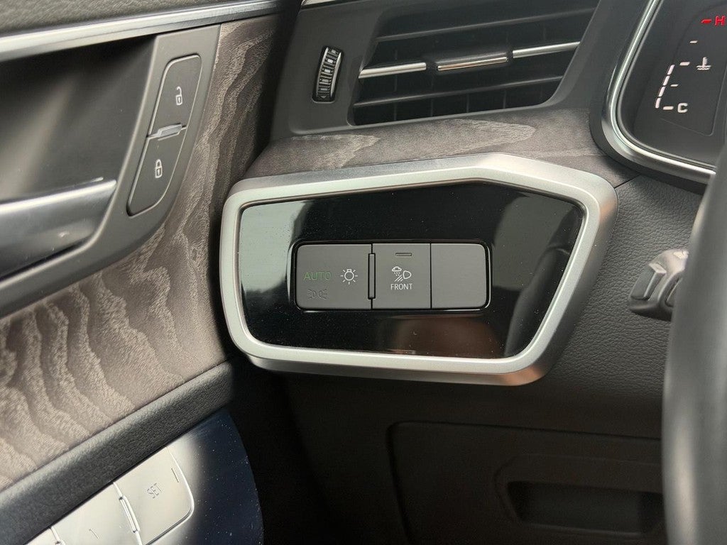 2024 Audi A6 Sedan Premium Plus 45 TFSI quattro