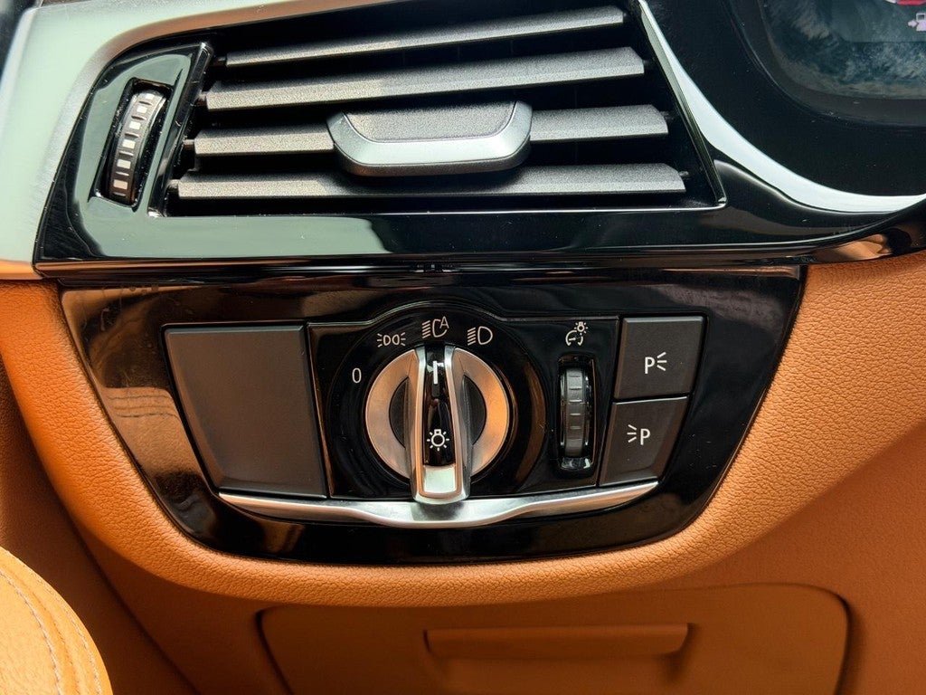 2022 BMW 5 Series 540i xDrive Sedan