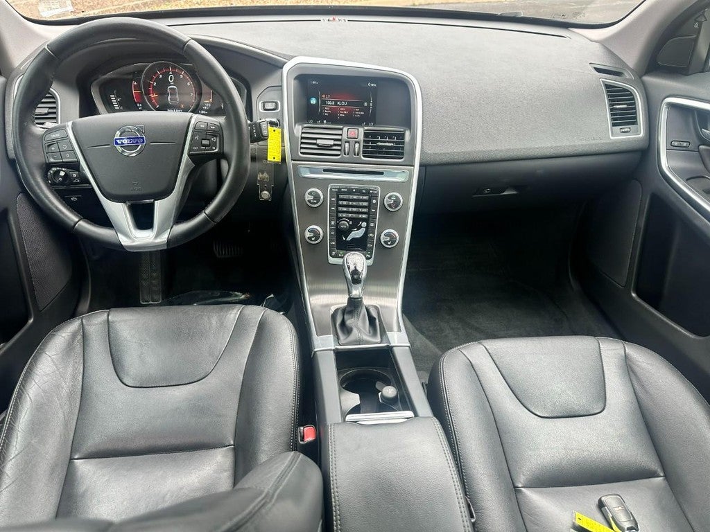 2016 Volvo XC60 FWD 4dr T5 Drive-E Premier