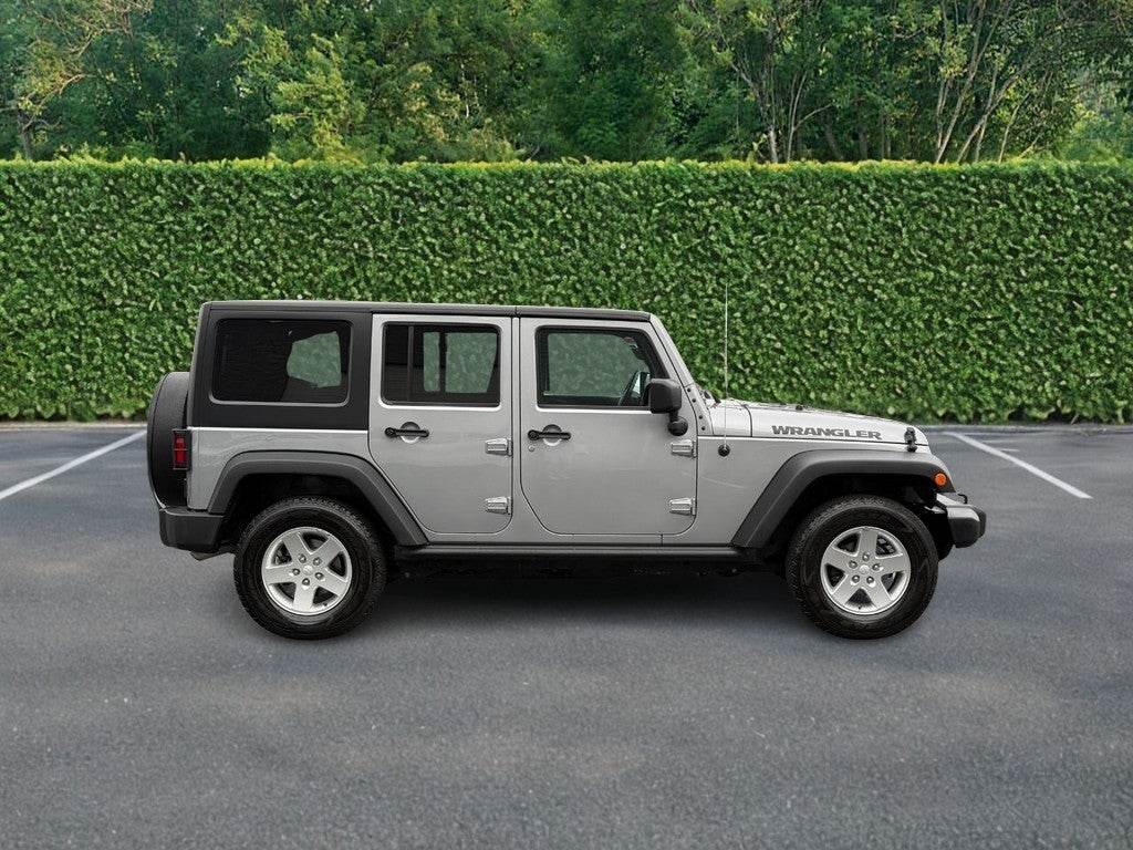 2016 Jeep Wrangler Unlimited 4WD 4dr Black Bear