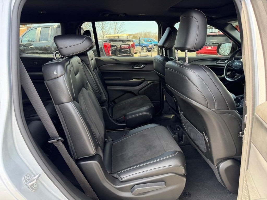 2024 Jeep Grand Cherokee L Altitude X 4x4