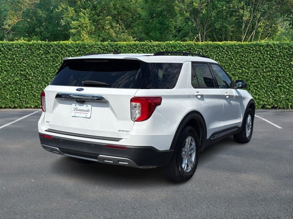 2023 Ford Explorer XLT 4WD
