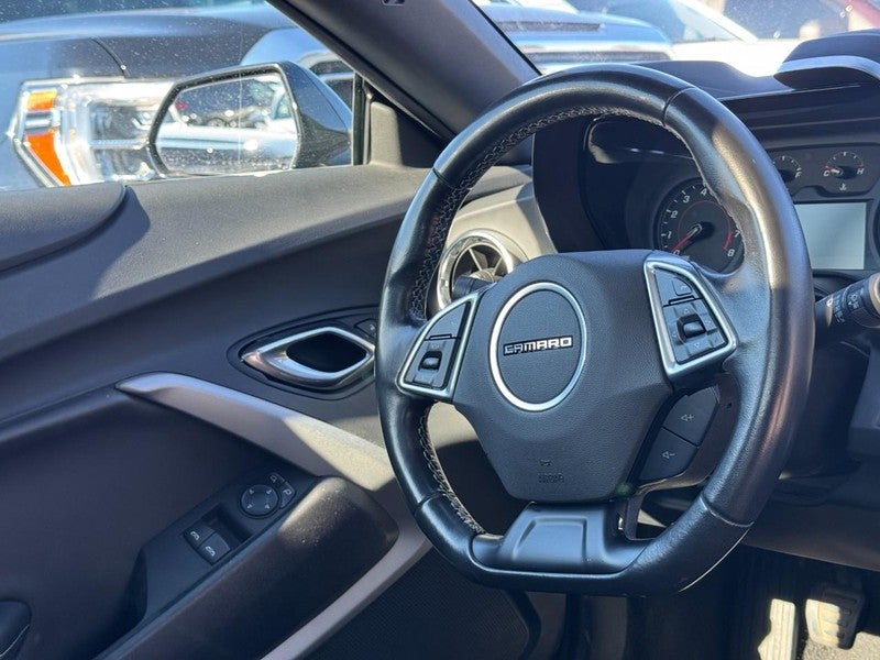 2021 Chevrolet Camaro 2dr Cpe 1LT