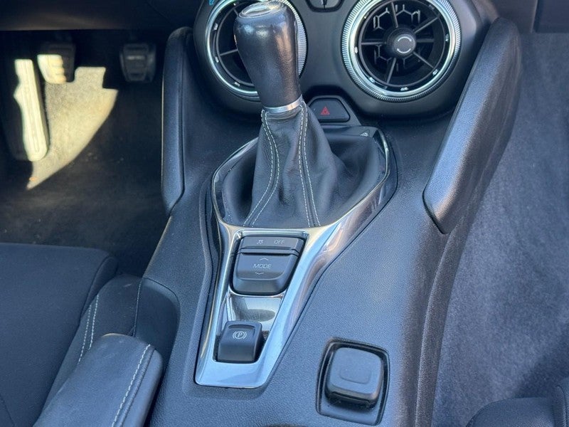 2021 Chevrolet Camaro 2dr Cpe 1LT