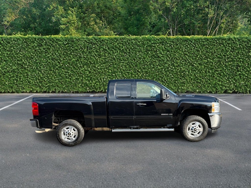 2011 Chevrolet Silverado 2500HD 2WD Ext Cab 144.2" LT