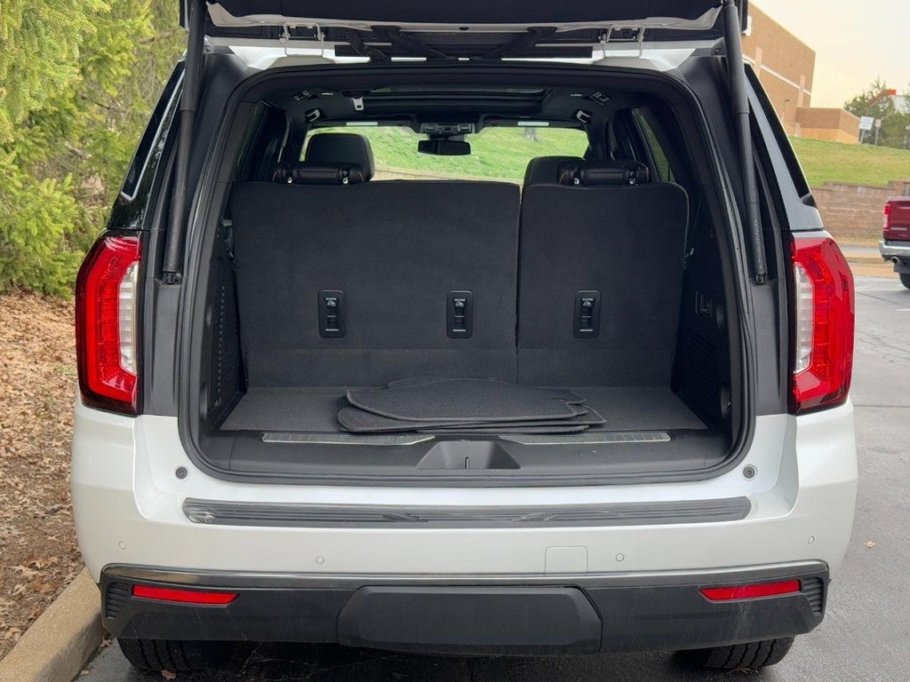 2024 GMC Yukon 4WD 4dr AT4