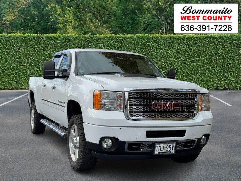 2013 GMC Sierra 2500HD 4WD Crew Cab 153.7" Denali