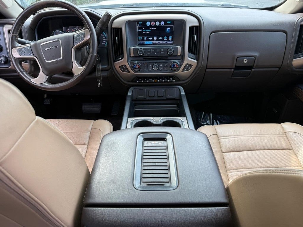 2018 GMC Sierra 2500HD 4WD Crew Cab 153.7" Denali