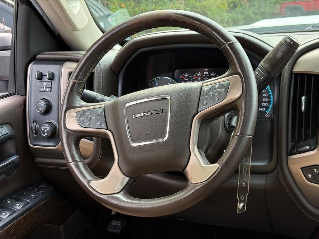 2018 GMC Sierra 2500HD 4WD Crew Cab 153.7" Denali